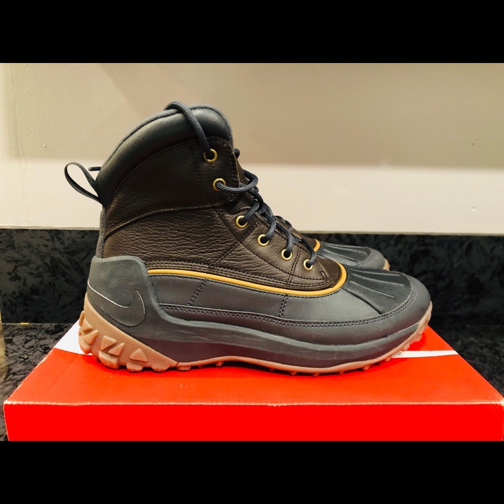 Nike Kynwood Duck Boots 862504-002 Men's Size 8.5